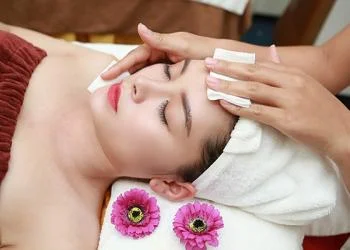 Hướng dẫn chăm sóc da mặt tại nhà chuẩn spa